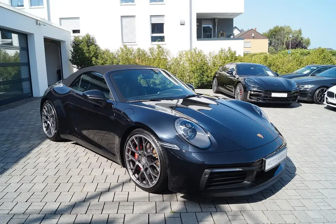 Porsche 911 Carrera 4S Cabriolet - Thumbnail 29