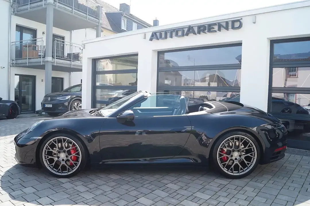 Porsche 911 Carrera 4S Cabriolet - Thumbnail 7