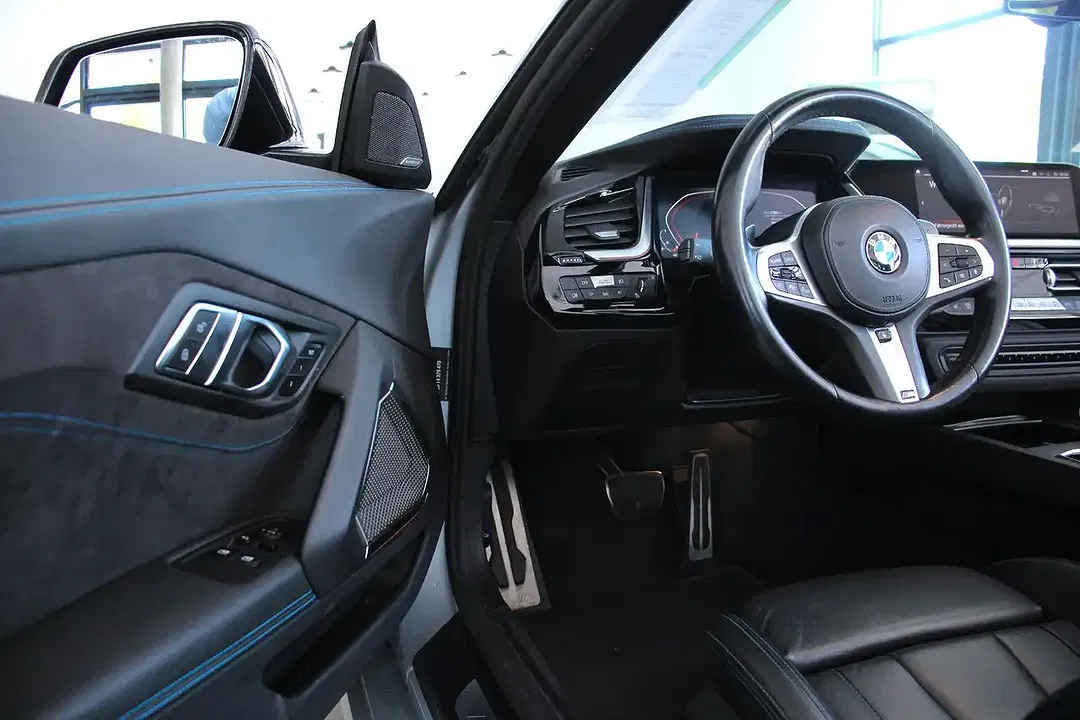 BMW Z4 sDrive Roadster M Sport - Thumbnail 6
