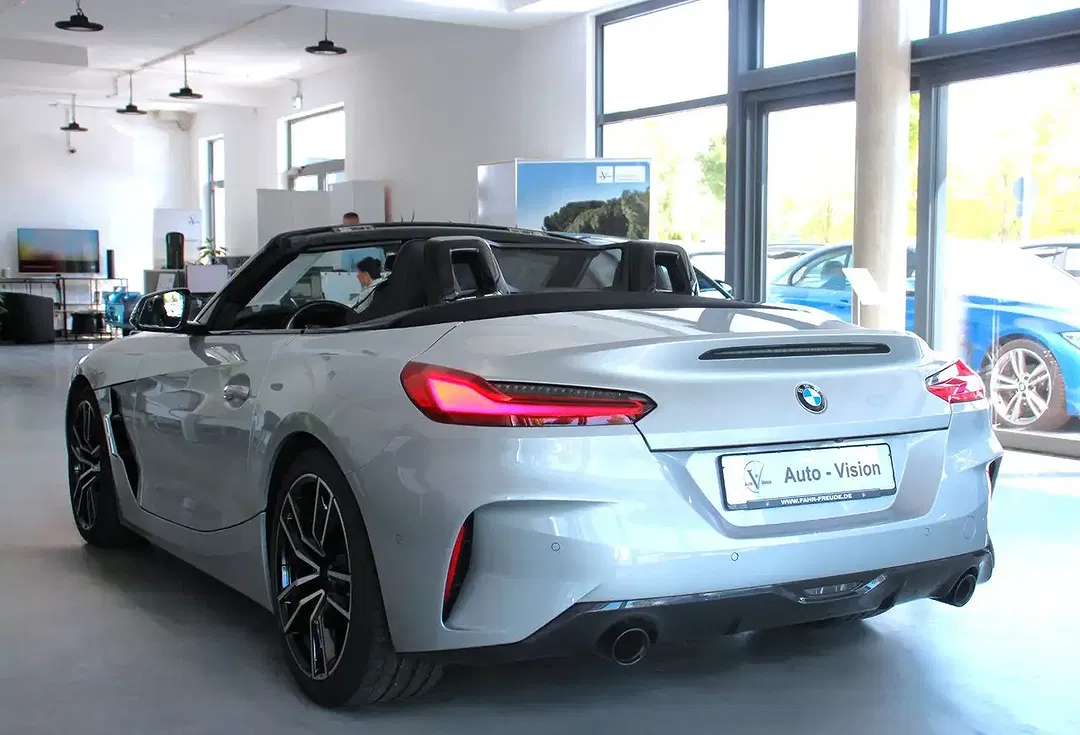 BMW Z4 sDrive Roadster M Sport - Thumbnail 4