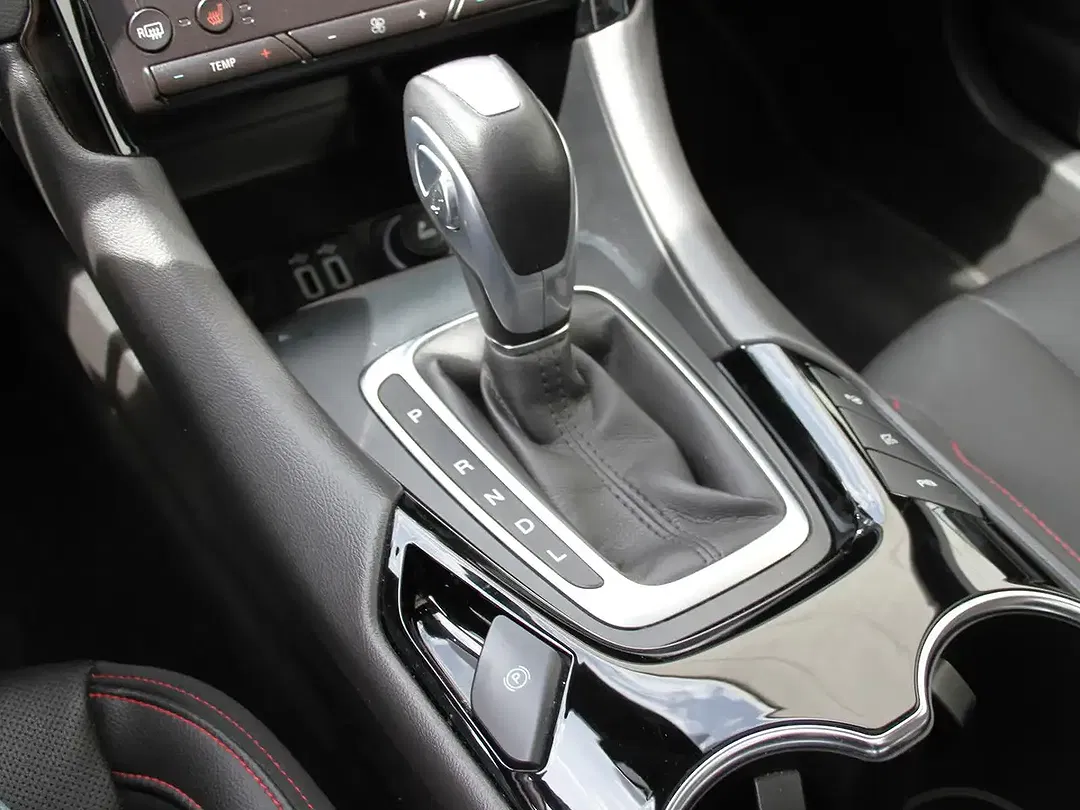 Ford Mondeo Hybrid ST-Line - Thumbnail 11