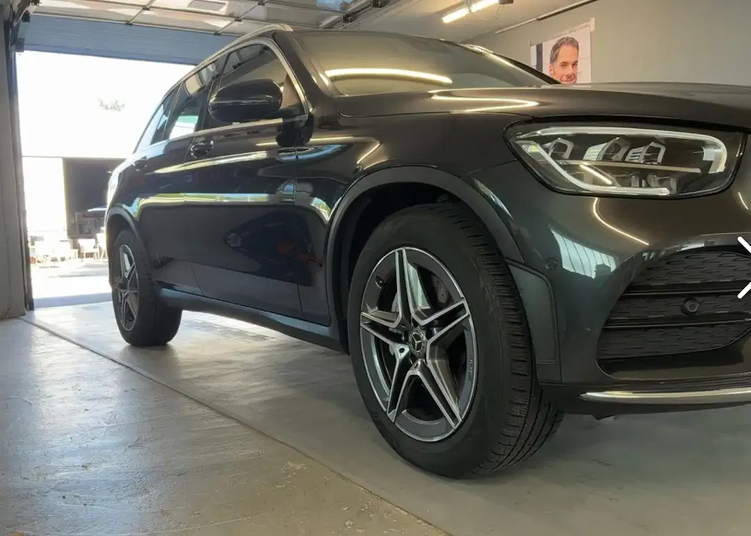 Mercedes-Benz GLC 200 4MATIC - Thumbnail 2