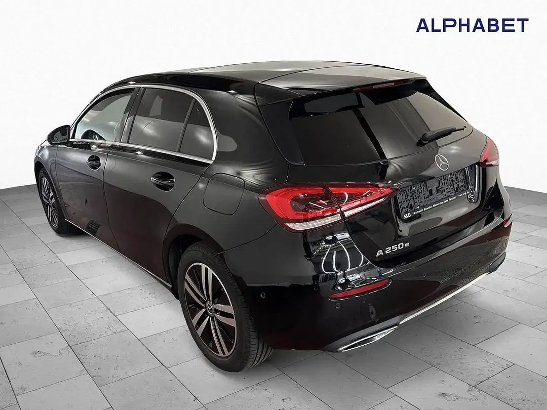 Mercedes-Benz A 250 AUT Progressive - Thumbnail 7