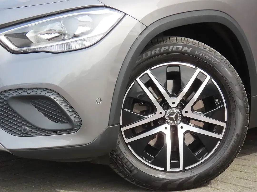 Mercedes-Benz GLA 220 Burmester - Thumbnail 6