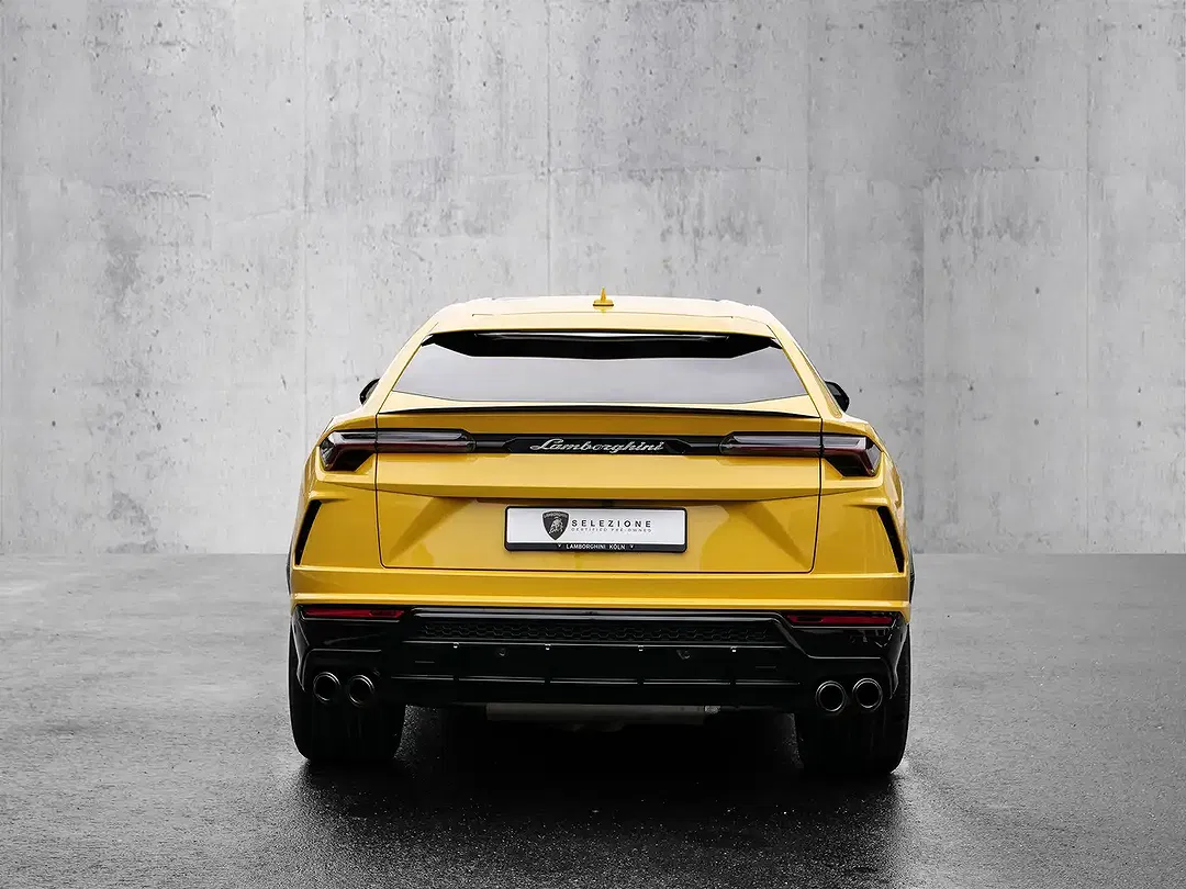 Lamborghini Urus - Thumbnail 4