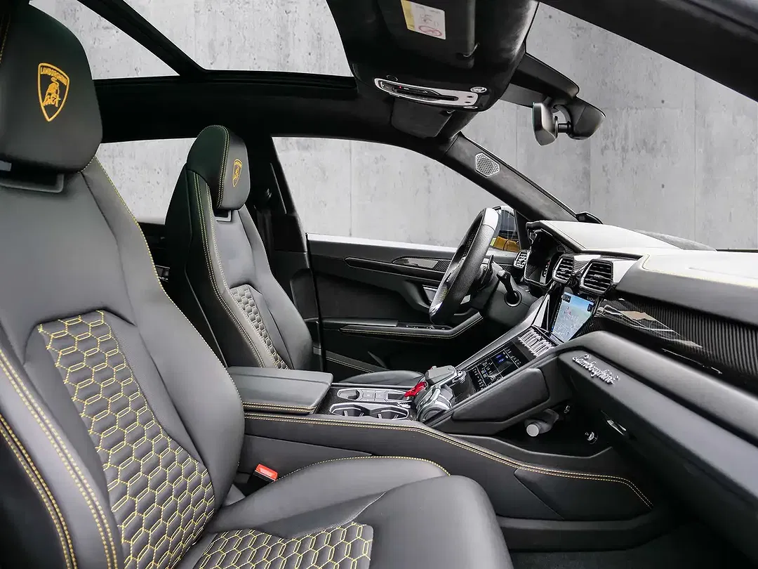 Lamborghini Urus - Thumbnail 6