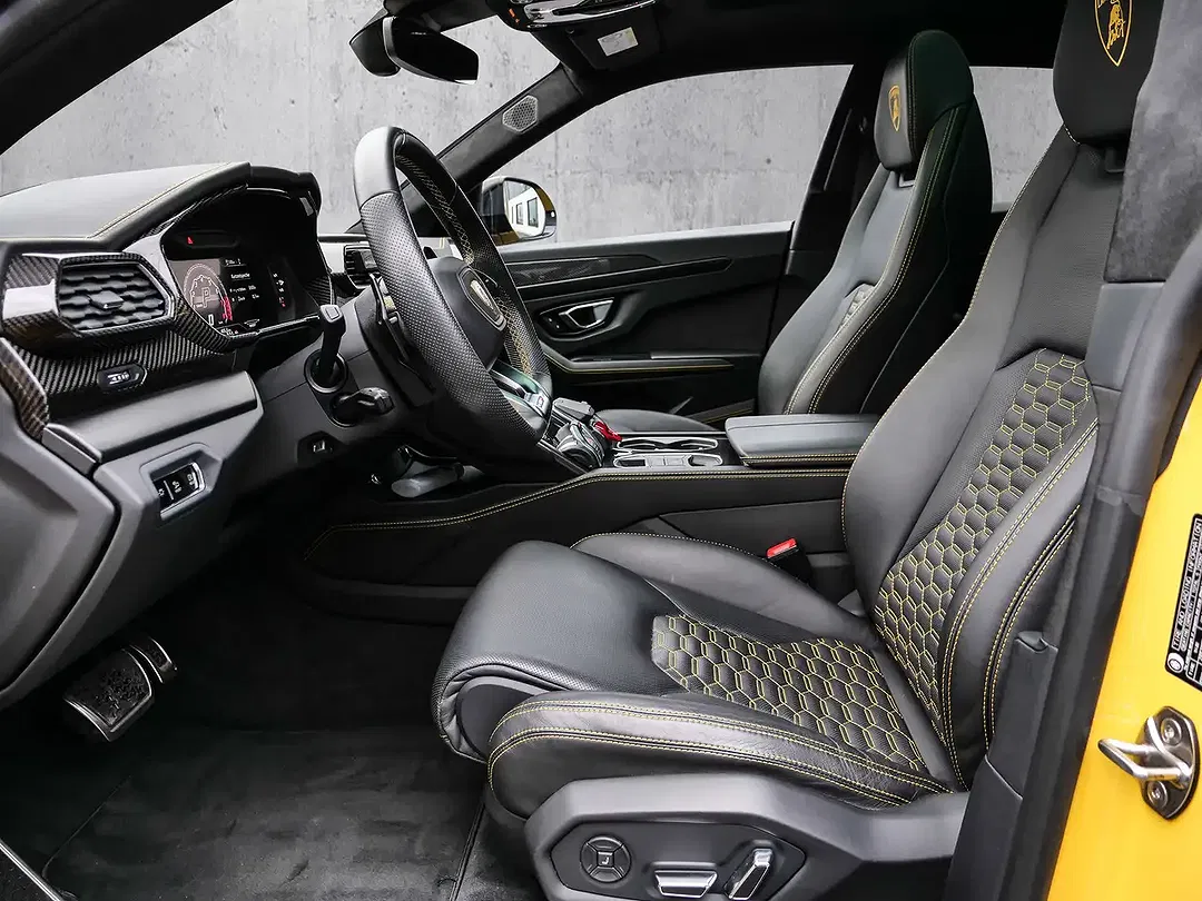 Lamborghini Urus - Thumbnail 8