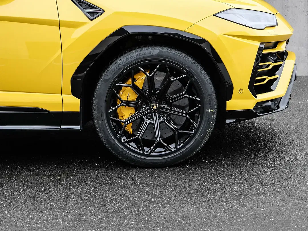 Lamborghini Urus - Thumbnail 9