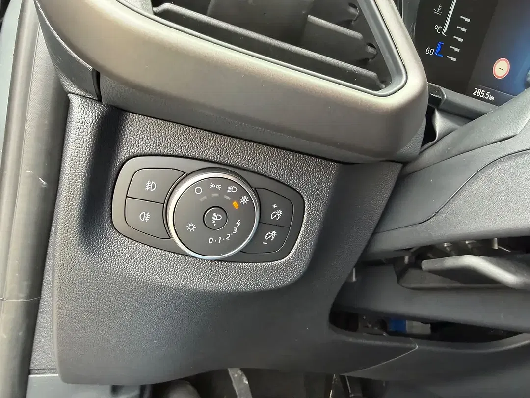 Ford Tourneo Courier 1.0 EcoBoost Titanium - foto 20