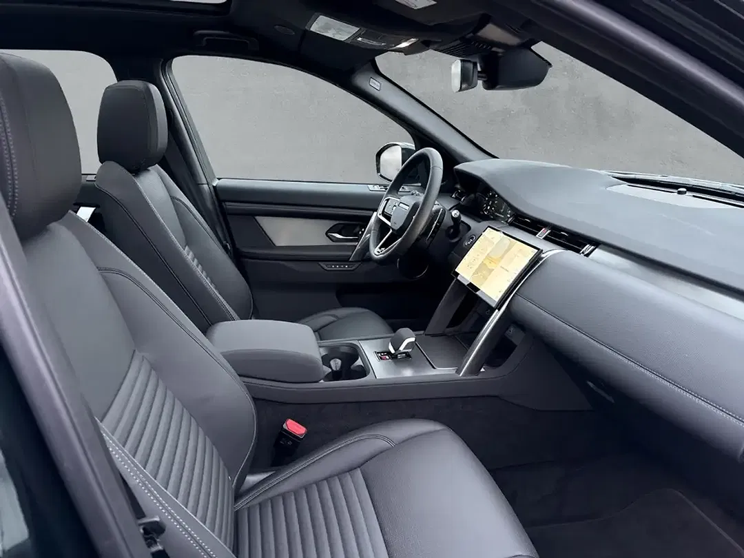 Land Rover Discovery Sport P270e Dynamic SE - Thumbnail 3