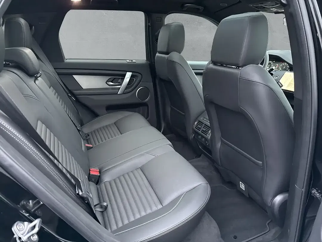 Land Rover Discovery Sport P270e Dynamic SE - Thumbnail 5