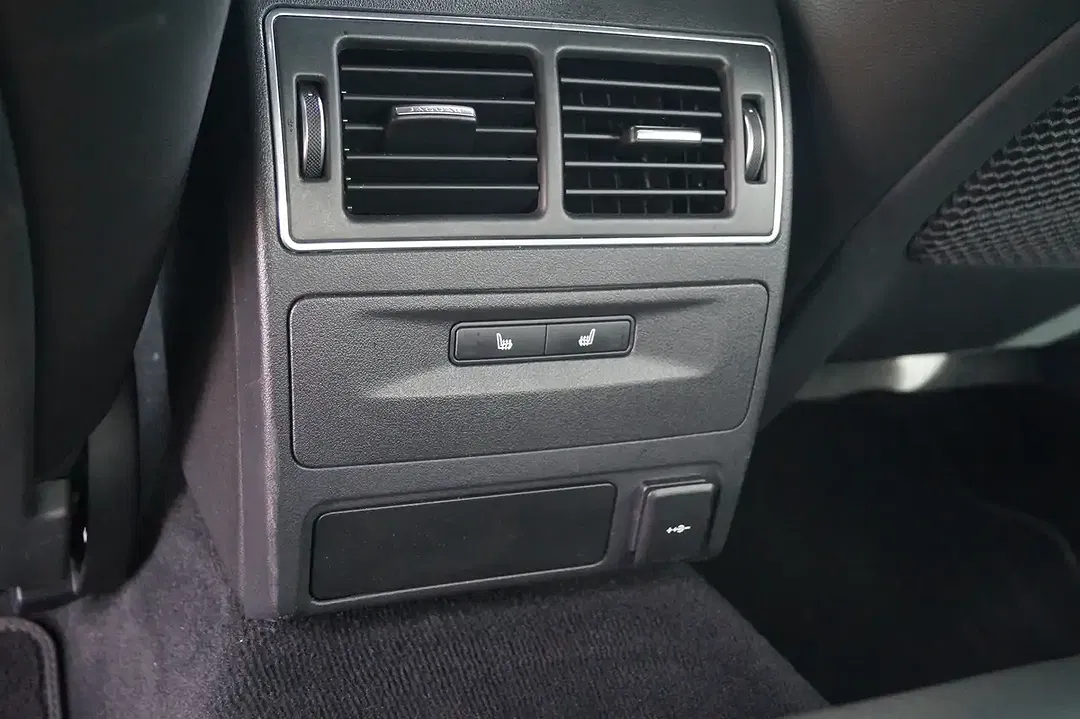 Jaguar XF D200 R-Dynamic S - Thumbnail 13