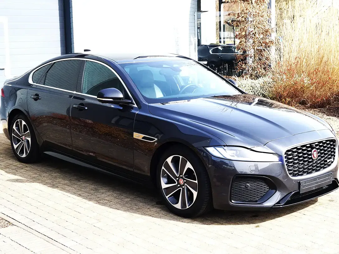 Jaguar XF D200 R-Dynamic S - Thumbnail 3