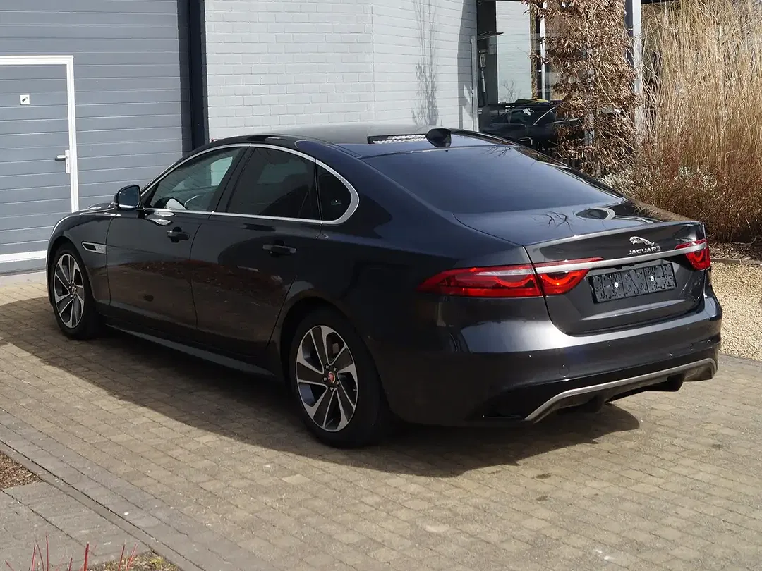 Jaguar XF D200 R-Dynamic S - Thumbnail 7