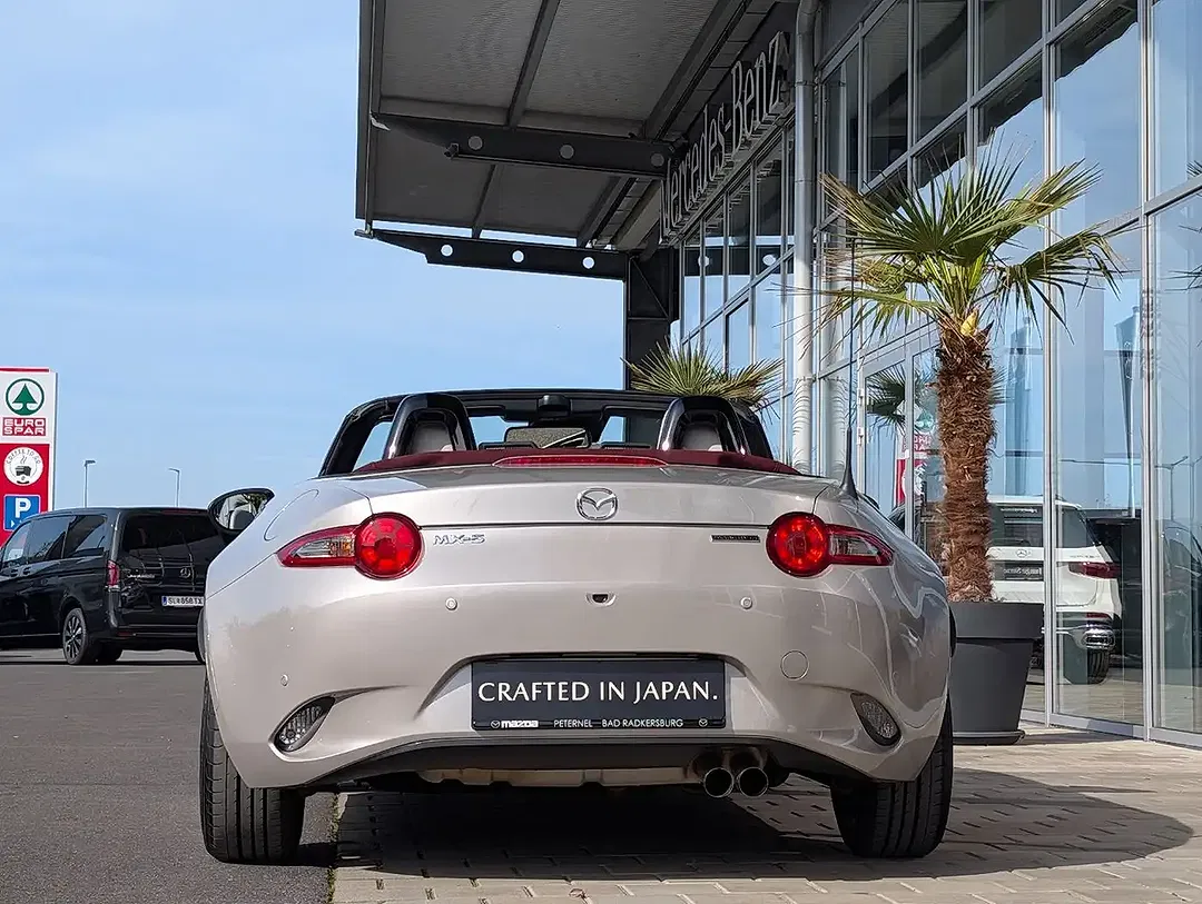 Mazda MX-5 - Thumbnail 5