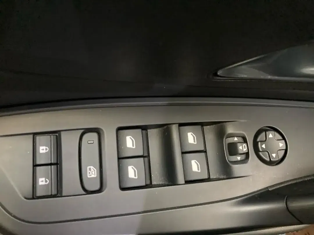 Peugeot 408 Allure - Thumbnail 28