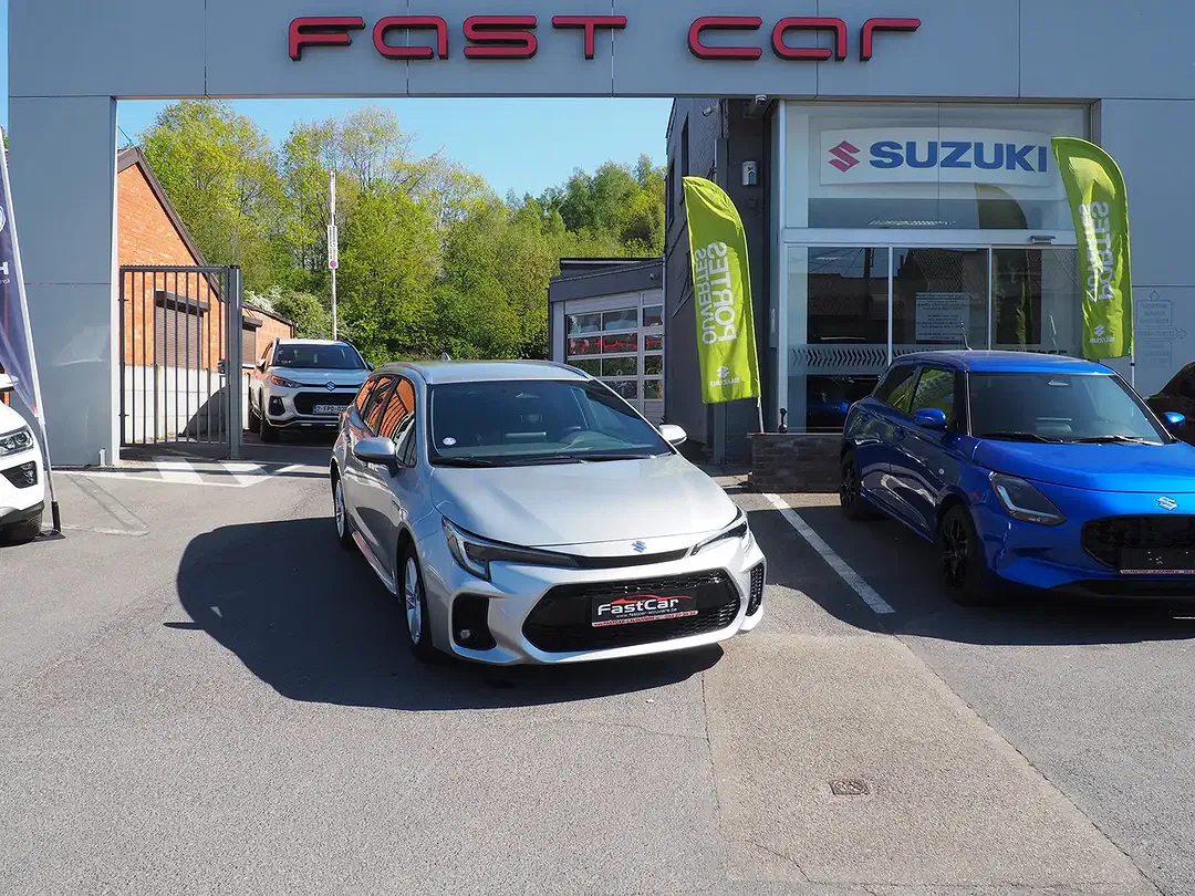 Suzuki Swace 1.8 CVT GLX - foto 1