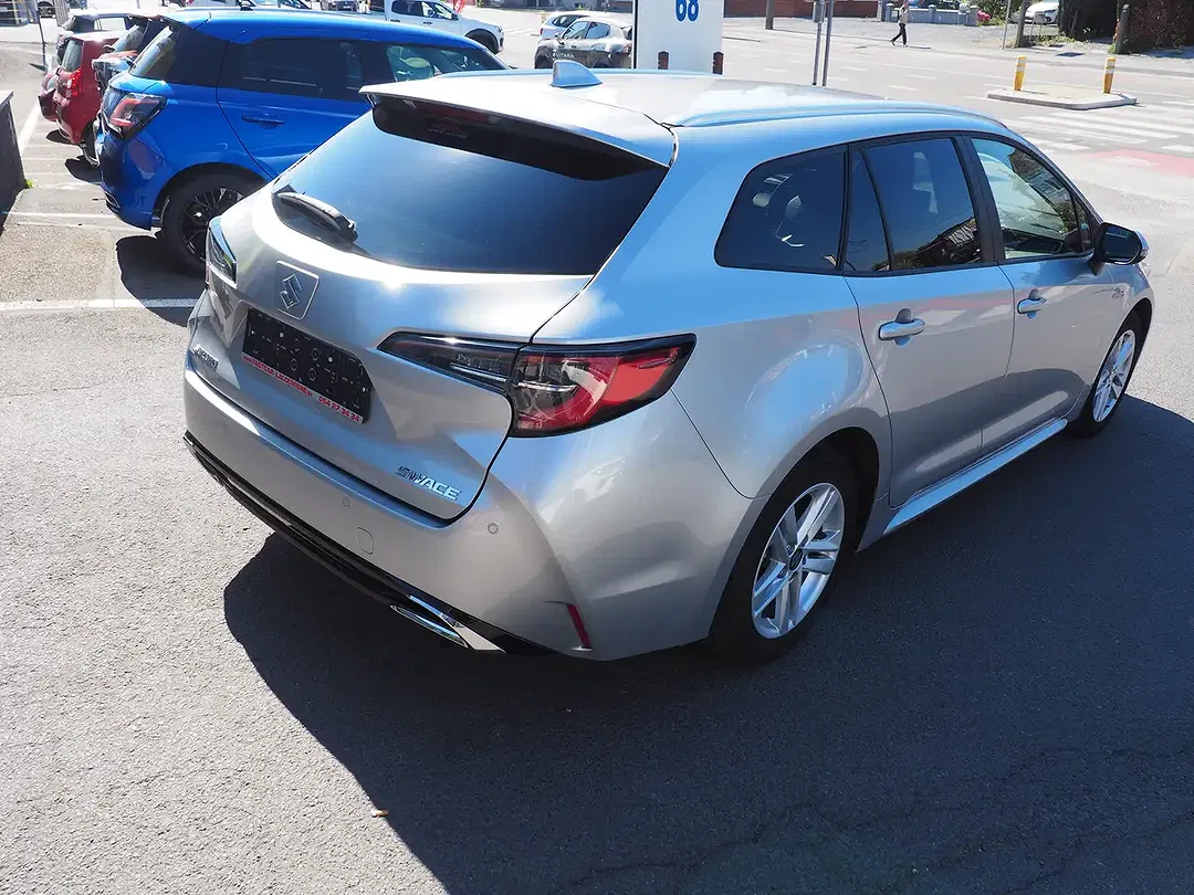 Suzuki Swace 1.8 CVT GLX - Thumbnail 6