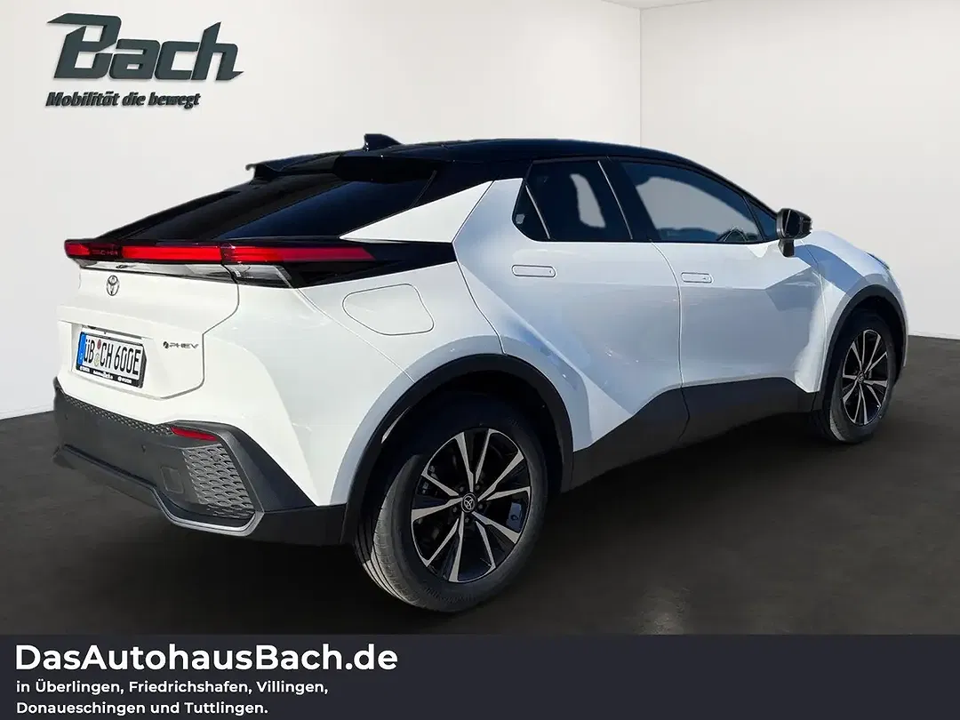 Toyota C-HR PHEV Teamplayer - Thumbnail 3