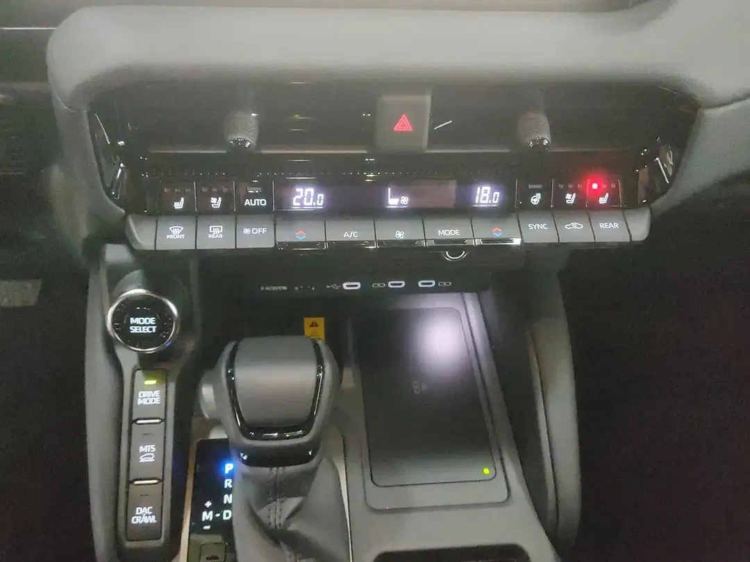 Toyota Land Cruiser 2.8 4x4 Executive - Thumbnail 14