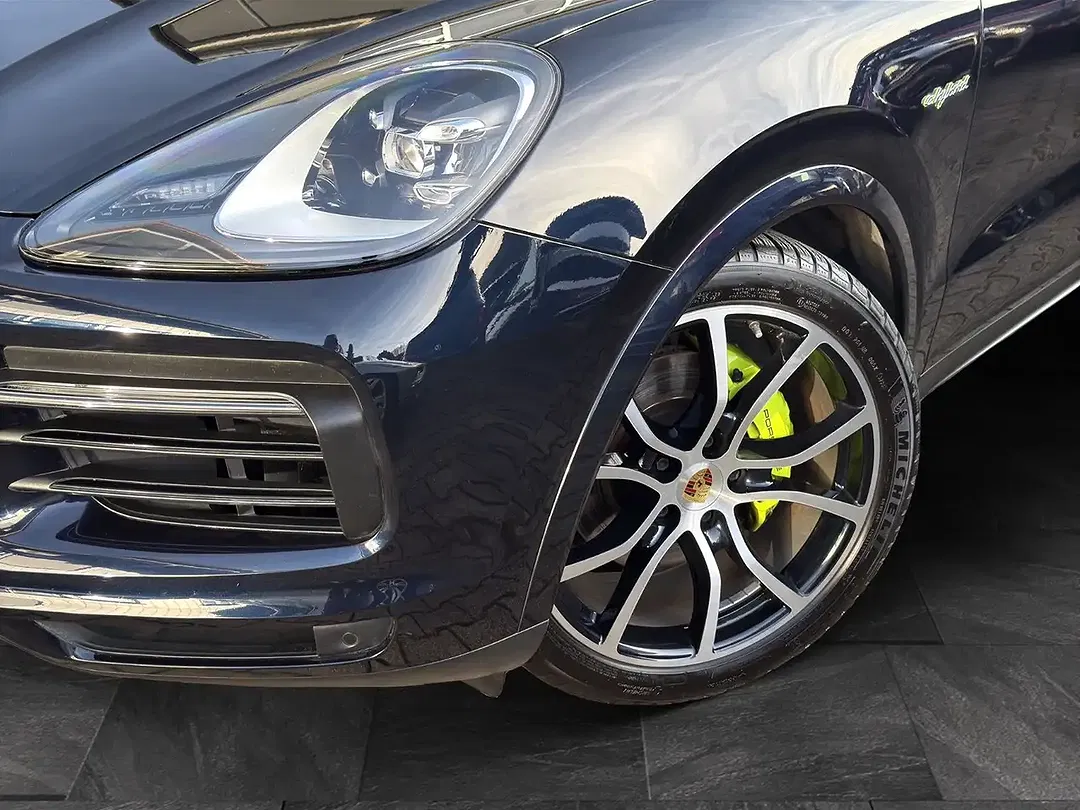 Porsche Cayenne E-Hybrid Sport Chrono - Thumbnail 4