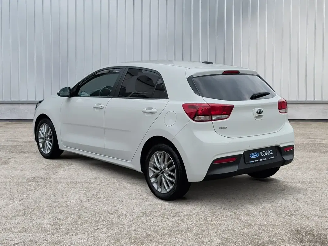 Kia Rio 1.2 Dream Team - Thumbnail 3