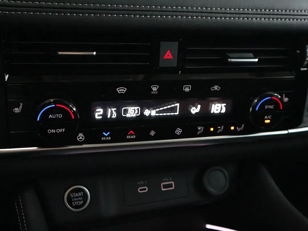 Nissan X-Trail 1.5 VC-T MHEV Tekna+ - Thumbnail 12
