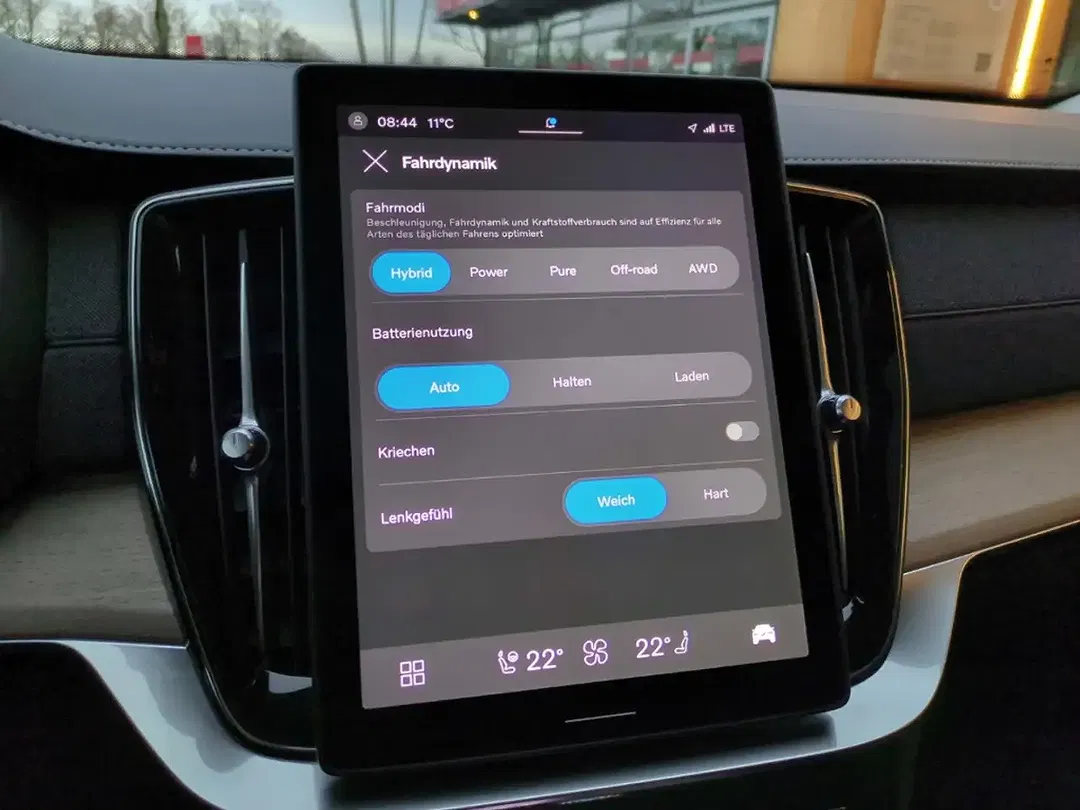 Volvo XC90 PHEV Hybrid AWD Recharge Plus Dark - Thumbnail 18