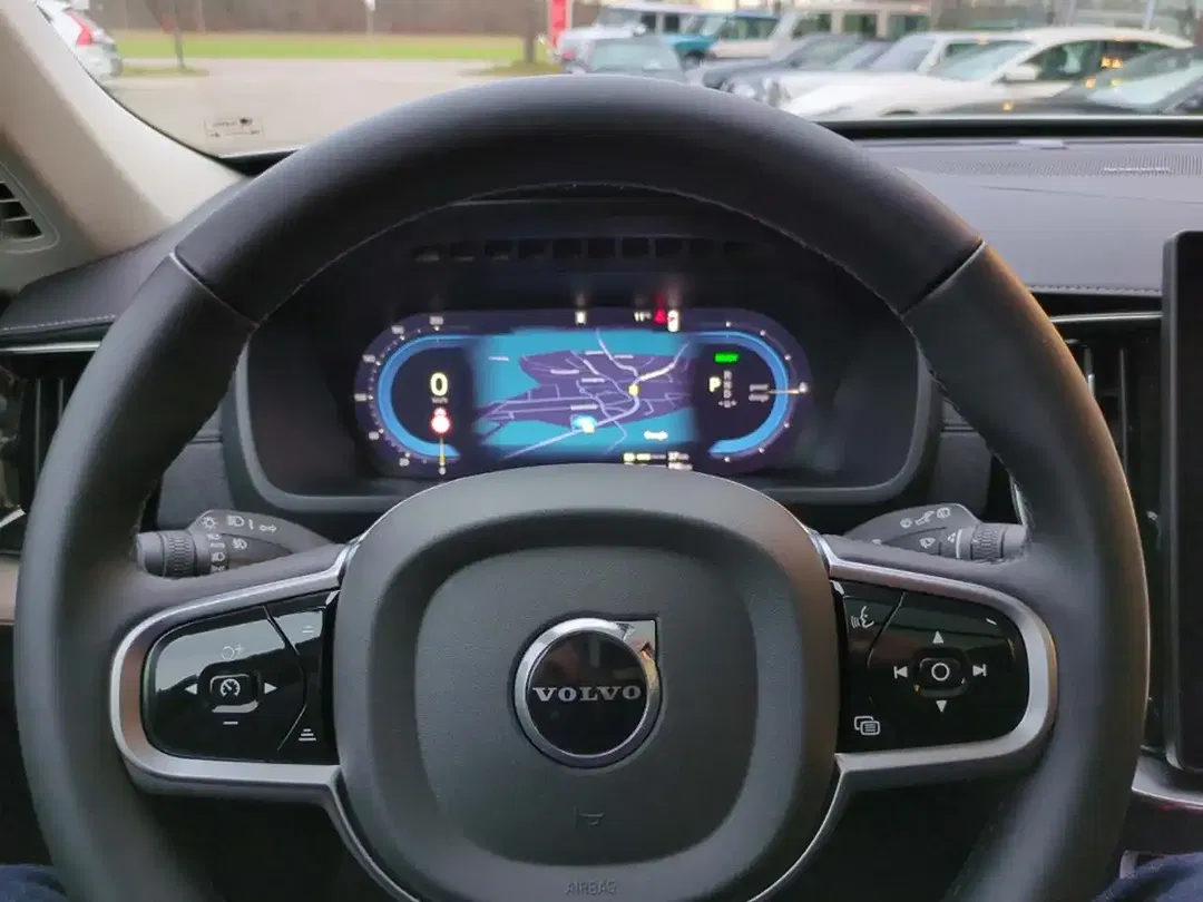 Volvo XC90 PHEV Hybrid AWD Recharge Plus Dark - Thumbnail 19