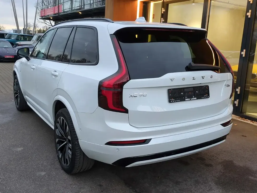 Volvo XC90 PHEV Hybrid AWD Recharge Plus Dark - Thumbnail 5
