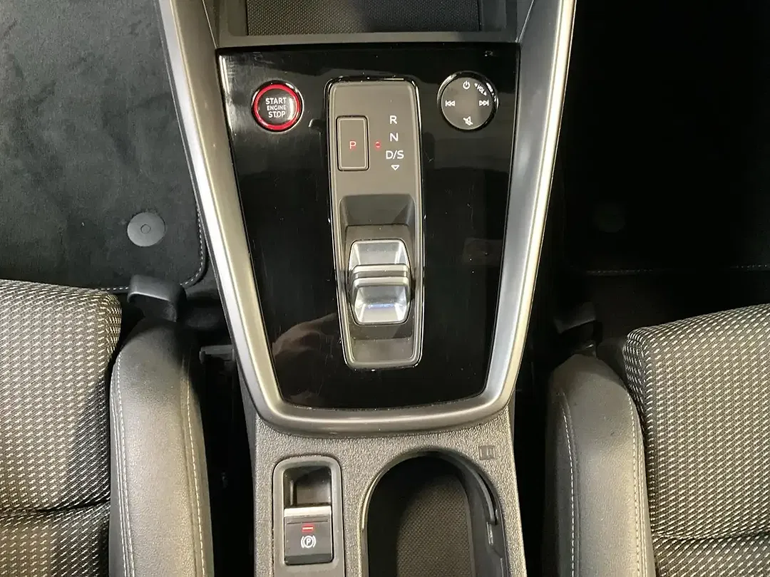 Audi S3 TFSI S tronic quattro - Thumbnail 14