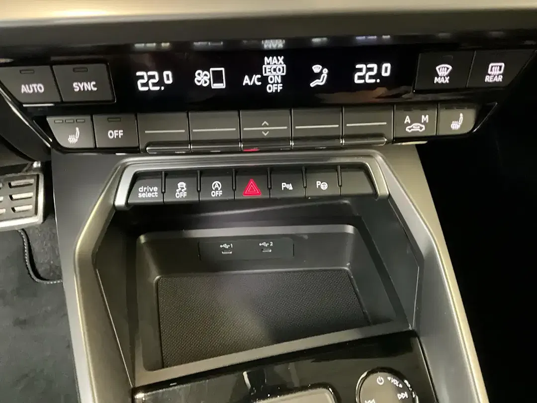 Audi S3 TFSI S tronic quattro - foto 15