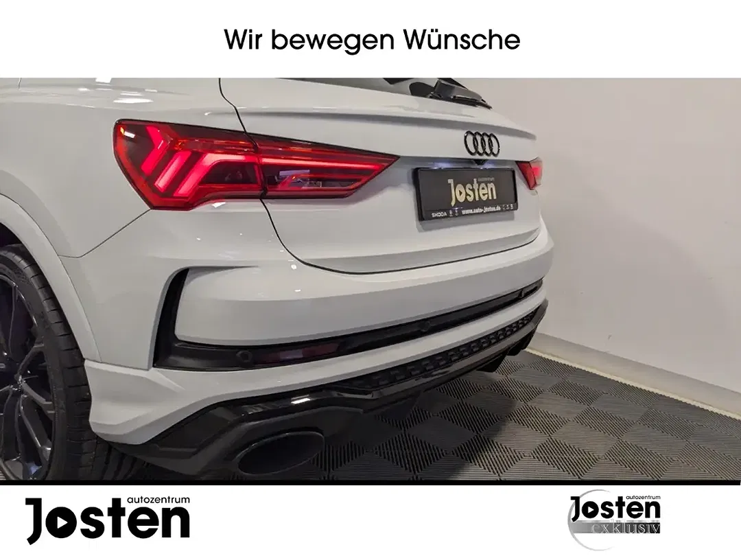 Audi RS Q3 2.5 TFSI quattro Sportback - Thumbnail 4