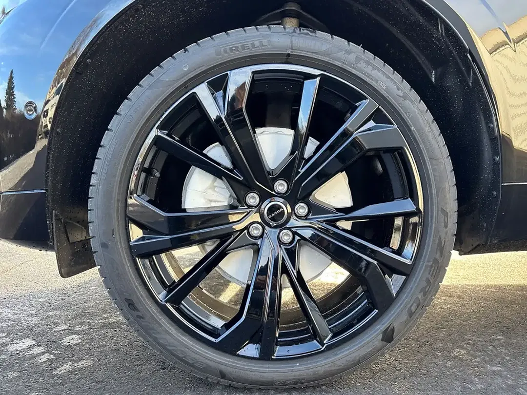 Volvo XC60 B5 AWD Plus Black Edition - Thumbnail 9