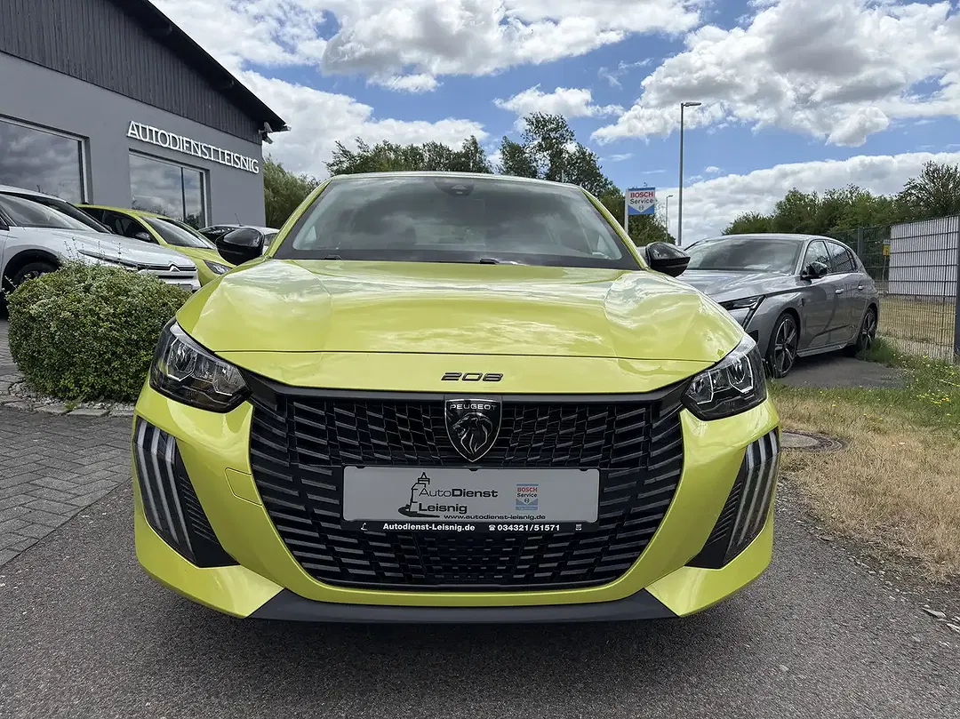 Peugeot 208 PureTech Active - Thumbnail 1