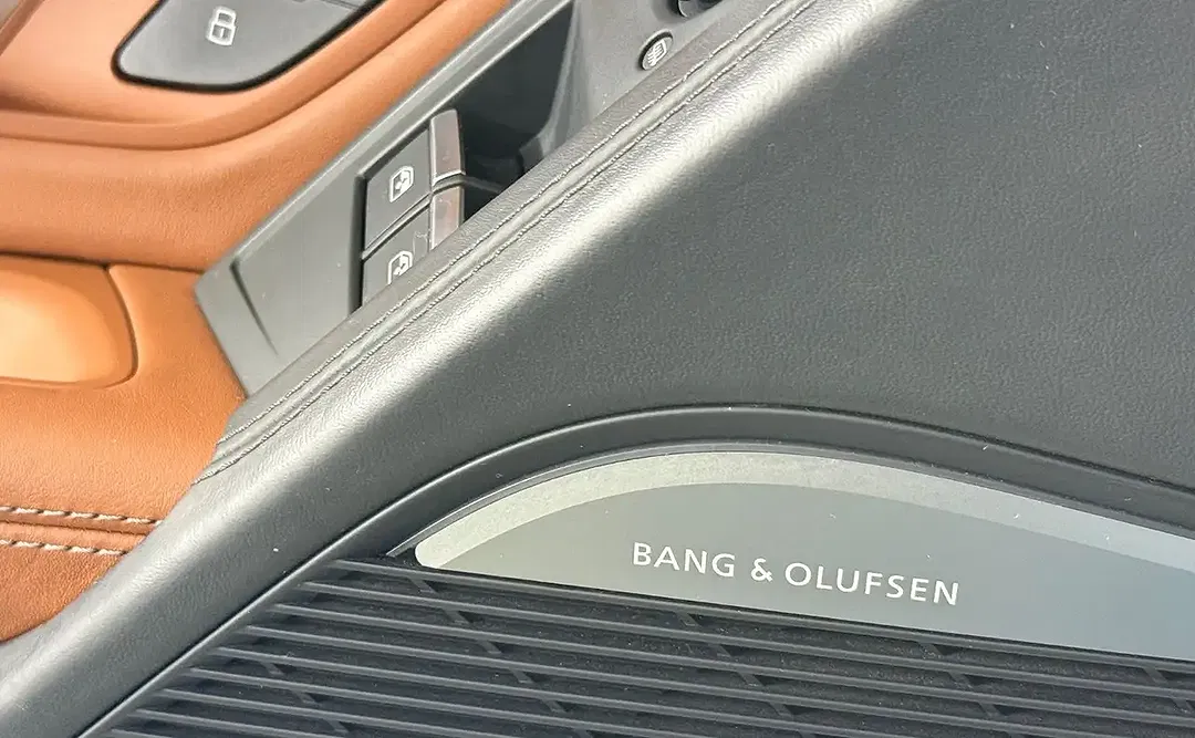 Audi R8 5.2 FSI performance - Thumbnail 11