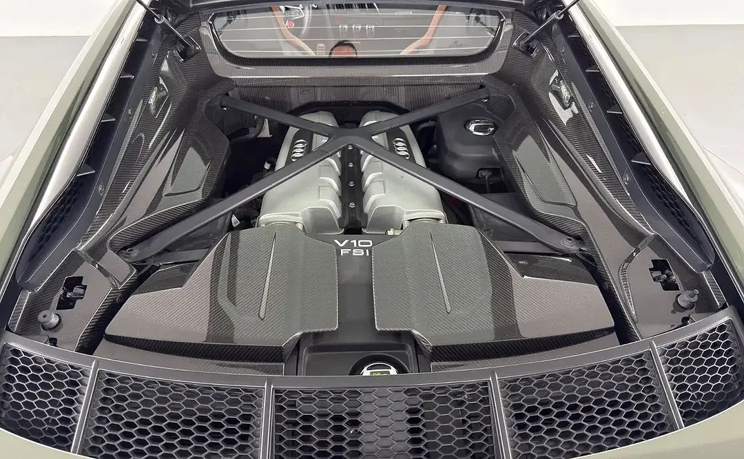 Audi R8 5.2 FSI performance - Thumbnail 12