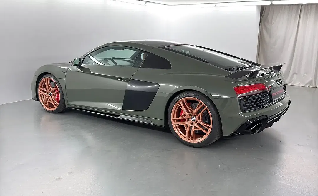 Audi R8 5.2 FSI performance - Thumbnail 5