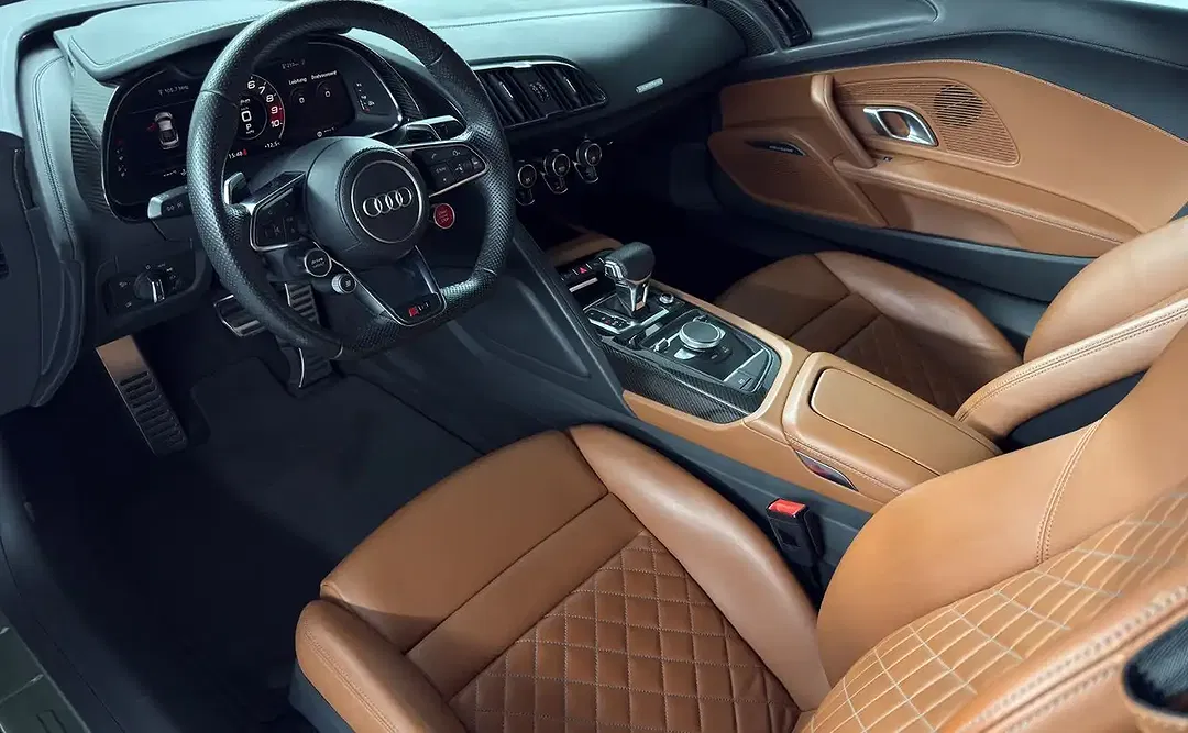 Audi R8 5.2 FSI performance - Thumbnail 8