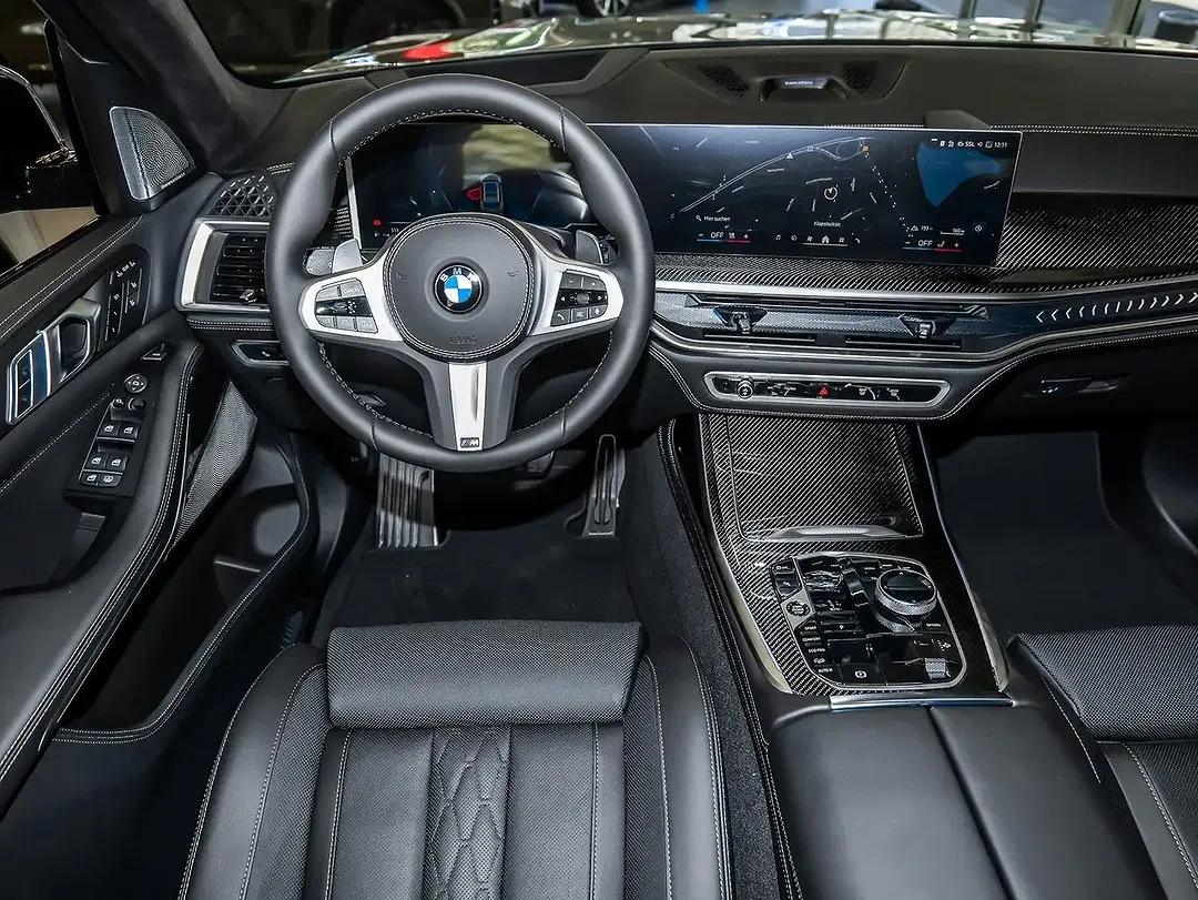 BMW X7 xDrive M Sport Pro - Thumbnail 15