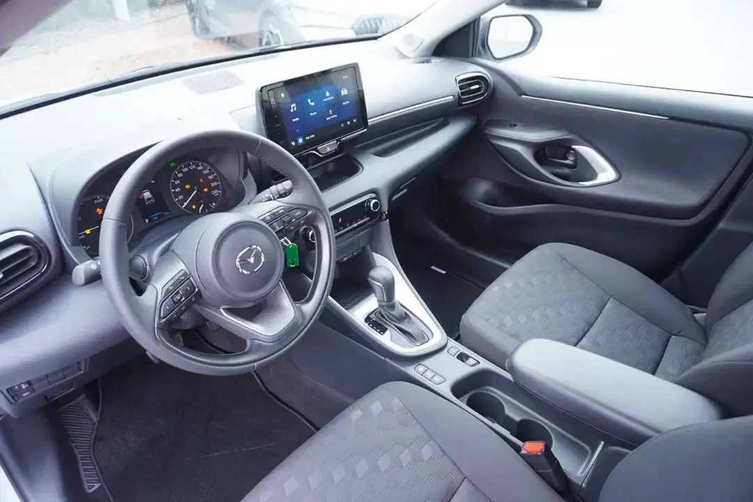 Mazda 2 1.5 Hybrid Centre-Line - Thumbnail 12