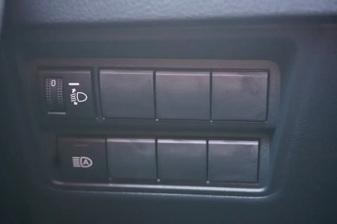 Mazda 2 1.5 Hybrid Centre-Line - Thumbnail 13