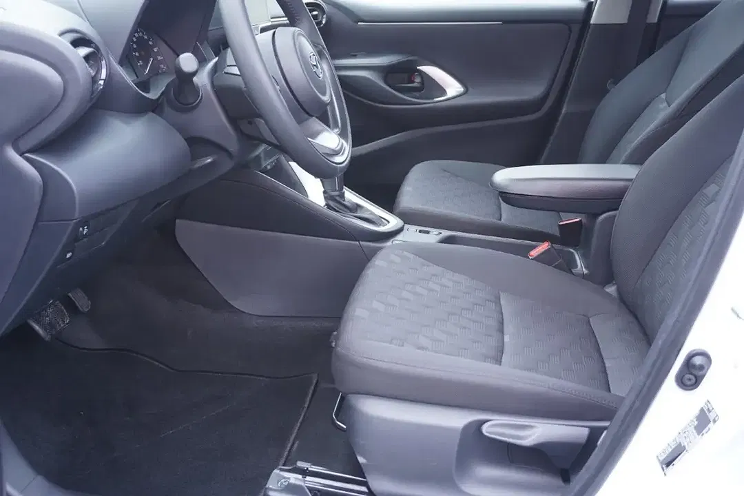 Mazda 2 1.5 Hybrid Centre-Line - Thumbnail 8