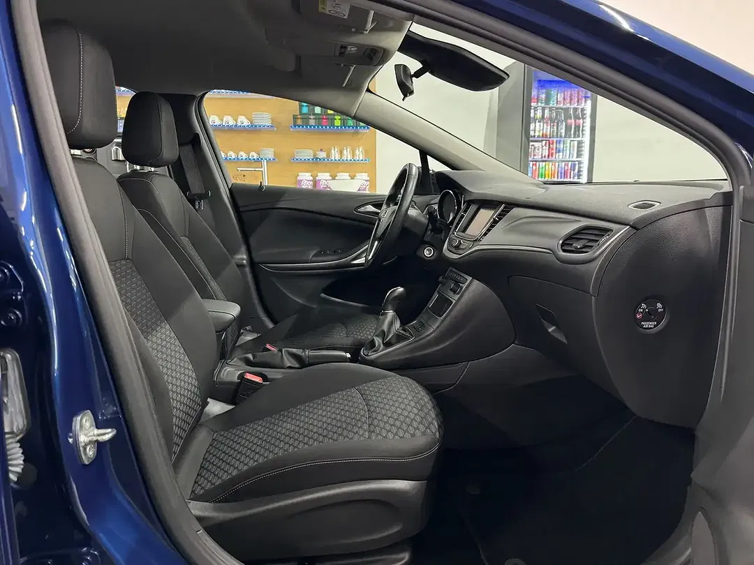 Opel Astra 1.2 - foto 15