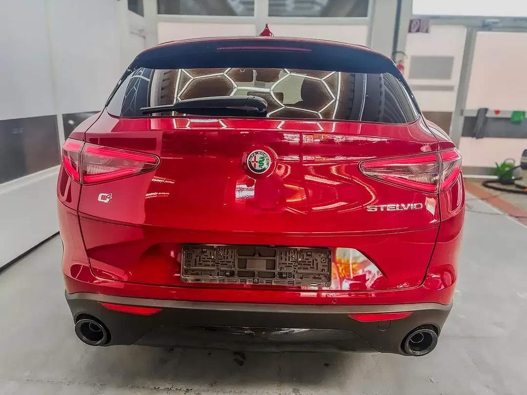 Alfa Romeo Stelvio 2.2 AUT 4x4 Sprint - Thumbnail 5