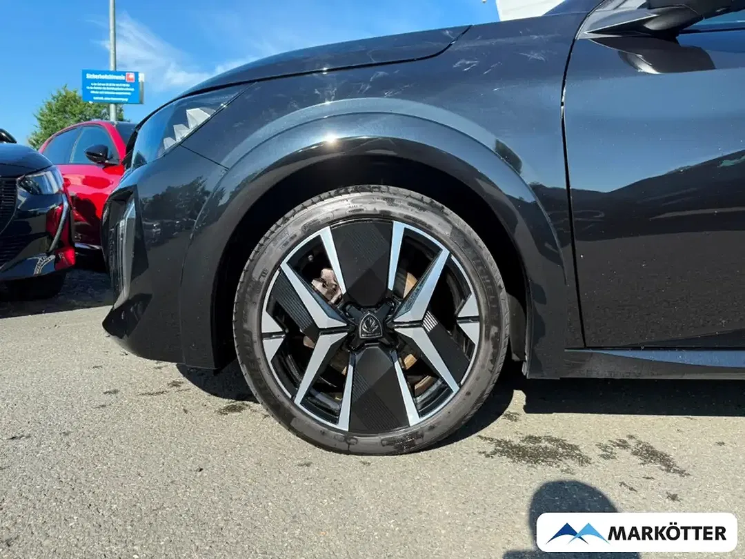 Peugeot 208 Hybrid GT - Thumbnail 5