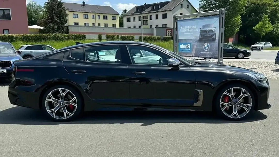 Kia Stinger 3.3 T-GDI AWD GT - Thumbnail 9