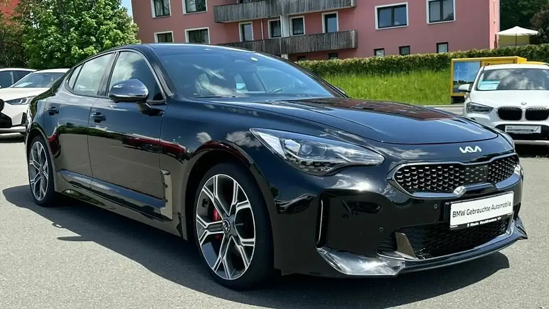 Kia Stinger 3.3 T-GDI AWD GT - Thumbnail 3