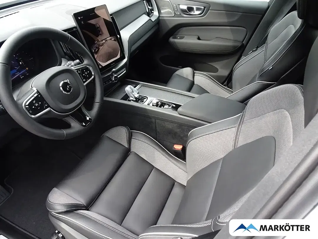 Volvo XC60 T8 AWD Recharge Plus - Thumbnail 3