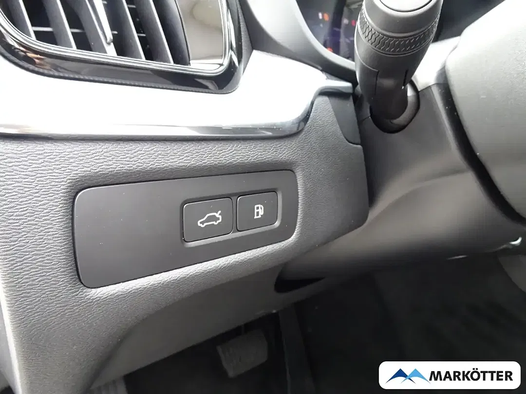 Volvo XC60 T8 AWD Recharge Plus - Thumbnail 9